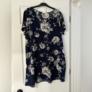 Navy floral cap/short sleeve dress with pockets